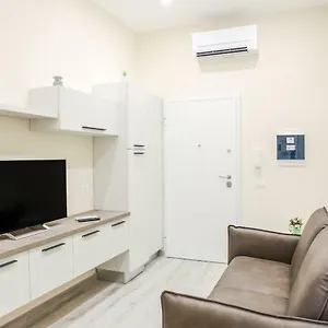 Railway Station Apartament Bari
